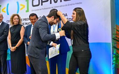 Professor Carlos participa de premiação nacional da OPMBr em Brasília